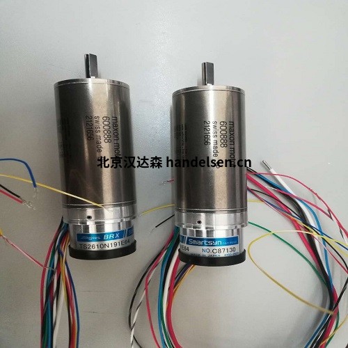 maxon直流電機(jī)DC-max系列 maxon motor電動汽車，汽車工業(yè)和機(jī)器人技術(shù)的驅(qū)動系統(tǒng)，maxon motor電動驅(qū)動系統(tǒng)對我們的日常生活和出行產(chǎn)生重大影響。30年前，無法想象自動送貨機(jī)器人會將披薩或包裹帶到我們的前門。越來越多的人正在使用電動自行車或電動踏板車進(jìn)行通勤和娛樂。無論是在路上，在賽道上，在物流中心內(nèi)還是在水下，maxon機(jī)電一體化系統(tǒng)都能使您安全可靠地行駛。  maxon直流電機(jī)DC-max系列系列： maxon DC-max 電機(jī)以最小的體積實現(xiàn)最大的性能和無與倫比的性價比。 maxon有刷直流電機(jī)DC-max系列DC-max 16：轉(zhuǎn)速：4840 轉(zhuǎn)/分，電流：14.8 毫安。 maxon有刷直流電機(jī)DC-max系列DC-max 22 ：轉(zhuǎn)速：4280 轉(zhuǎn)/分，電流：18.9 毫安。 maxon有刷直流電機(jī)DC-max系列DC-max 26：轉(zhuǎn)速：3790 轉(zhuǎn)/分，電流：22.2 毫安。  maxon直流電機(jī)DC-max系列電壓值： 標(biāo)稱電壓：6 V 空載速度：7890 轉(zhuǎn)/分 空載電流：14.8 毫安 額定轉(zhuǎn)速：4840 轉(zhuǎn)/分 額定扭矩（最大連續(xù)扭矩）：4.04 毫牛米 額定電流（最大連續(xù)電流）：0.575 安培 失速扭矩：10.5 毫牛米 失速電流：1.46 安培 最高效率：81 %  maxon直流電機(jī)DC-max系列特性 端子電阻：4.1 ? 端子電感<em></em>	0.14 毫高 扭矩常數(shù)<em></em>	7.19 毫牛米/安 速度恒定<em></em>	1330 轉(zhuǎn)/轉(zhuǎn)/V 速度/扭矩梯度<em></em>	758 轉(zhuǎn)/分 機(jī)械時間常數(shù)<em></em>	8.87 毫秒 轉(zhuǎn)子慣量<em></em>	1.12 克²  maxon直流電機(jī)DC-max系列熱數(shù)據(jù) 耐熱電阻外殼-環(huán)境<em></em>	29.8 千瓦 熱阻繞組外殼<em></em>	5.5 千米/瓦 熱時間常數(shù)繞組<em></em>	5.47 秒 熱時間常數(shù)電機(jī)<em></em>	288 秒 環(huán)境溫度<em></em>	-30°C以上 最高繞組溫度<em></em>	+85 °C  maxon直流電機(jī)DC-max系列型號 maxon-DC-max 16 maxon-DC-max 22  maxon-DC-max 26   maxon直流電機(jī)DC-max系列